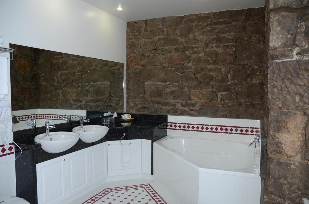 Quality Hotel Bentinck Портланд Екстериор снимка