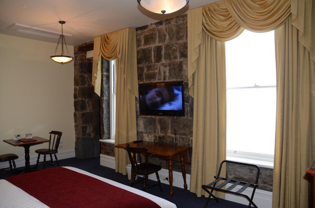 Quality Hotel Bentinck Портланд Екстериор снимка