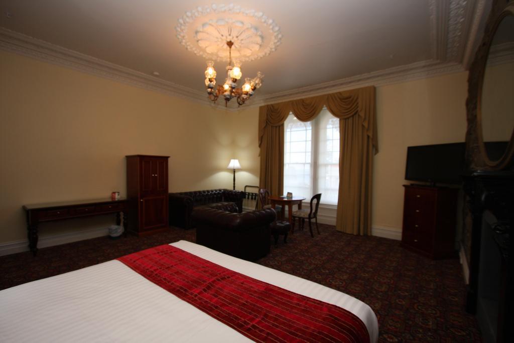 Quality Hotel Bentinck Портланд Екстериор снимка