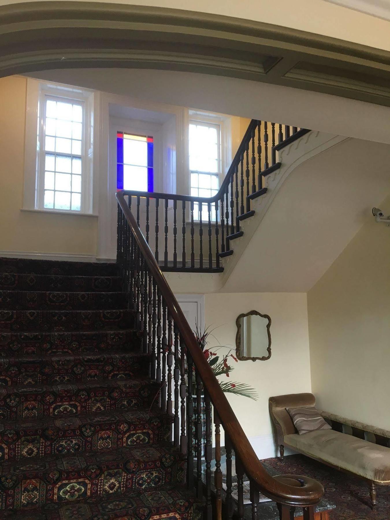 Quality Hotel Bentinck Портланд Екстериор снимка